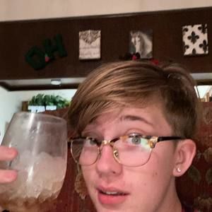 Meet your Posher, Gage